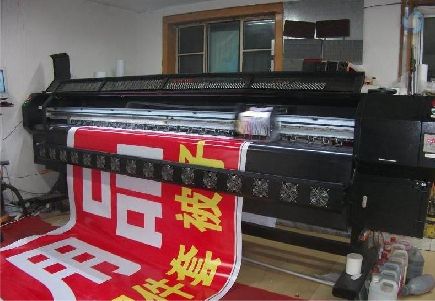 河池喷绘广告分辨率是多少？