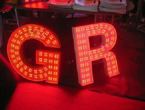 河池LED发光字常见的安装误区。